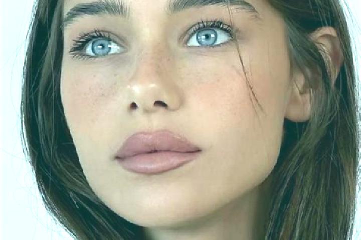 Stella, 31, a brunette brown-eyed mixed companion based in Penitik. Offering Couples, Fetish, A-Level. Available for incall and outcall, day and evening dates.