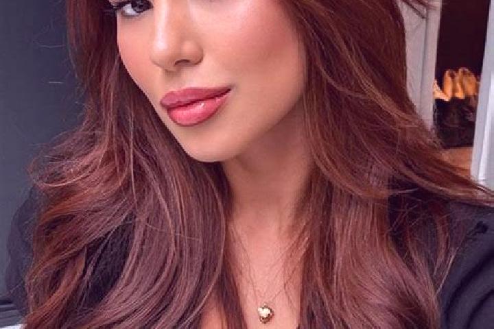 Stella, 31, a chestnut brown-eyed latina companion based in Tosham. Offering Roleplay, Dinner Date, GFE, Striptease. Available for incall and outcall, day an...