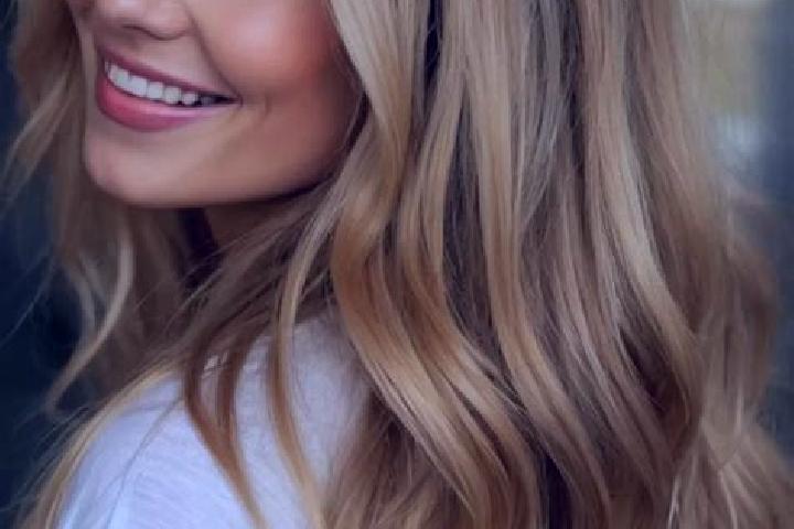 Stella, 32, a blonde hazel-eyed mediterranean companion based in Plou. Offering Erotic Massage, Girlfriend Experience, Duos, Massage. Available for incall an...