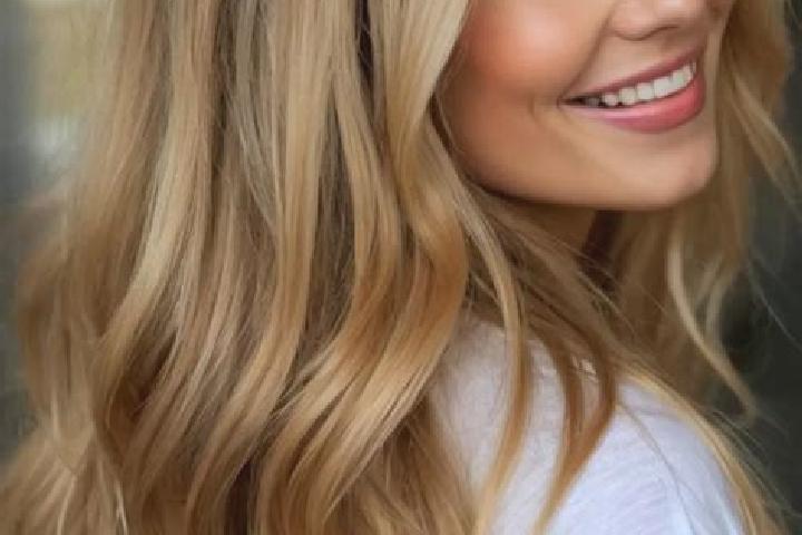 Stella, 32, a blonde hazel-eyed mediterranean companion based in Shuva. Offering A-Level, 69, Party Girl. Available for incall and outcall, overnight booking...