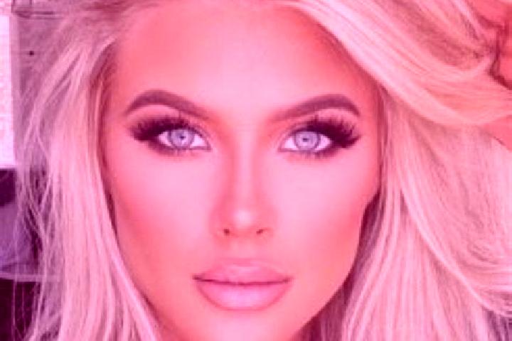Stella, 32, a platinum blonde amber-eyed middle eastern companion based in Mazagao. Offering BDSM, 69, A-Level, Travel Companion. Available for incall and ou...