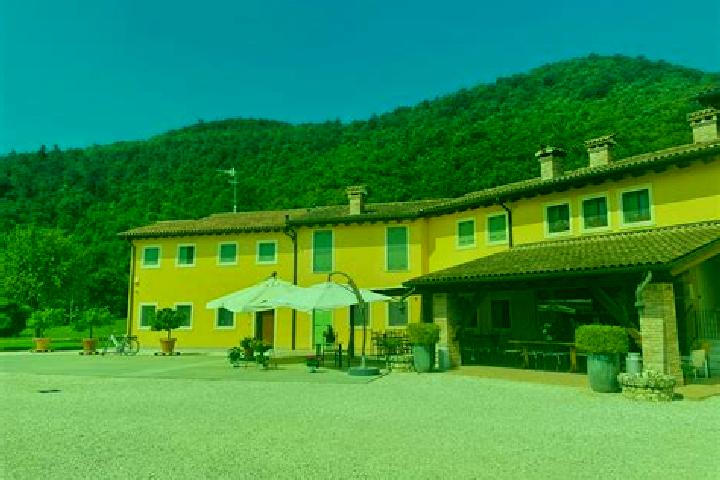 Stella, 32 — Escort in Castelgomberto, Italy