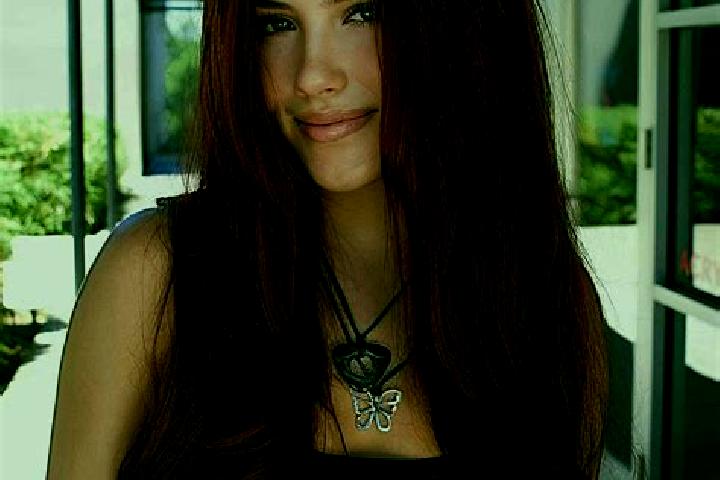Stella, 33, a auburn dark-eyed european companion based in Gubugklakah Barat. Offering Tantra, GFE, Girlfriend Experience, Couples. Available for incall and ...