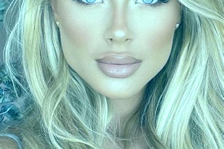 Stella, 33, a blonde blue-eyed latina companion based in Greenfields. Offering BDSM, Girlfriend Experience, Dinner Date, Duos. Available for incall and outca...