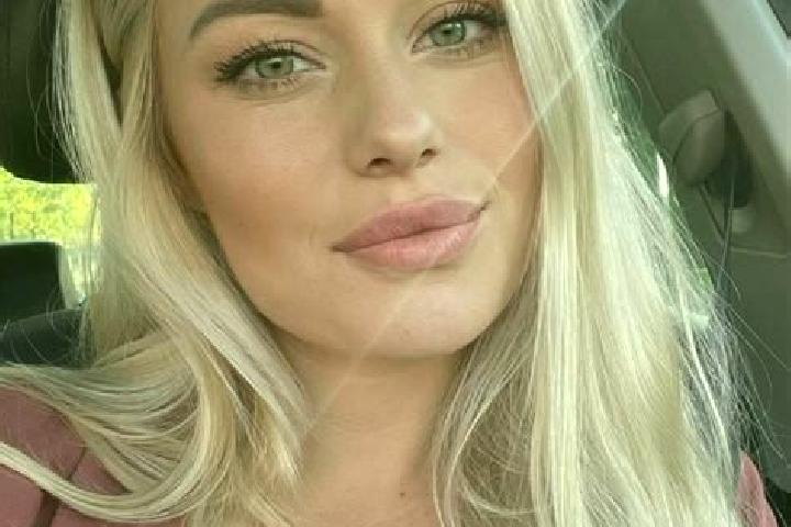 Stella, 33, a blonde hazel-eyed caribbean companion based in Westerheim. Offering Dinner Date, A-Level, Prostate Massage, Overnight, Travel Companion. Availa...