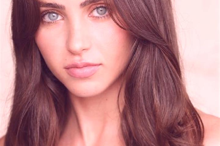 Stella, 33, a brunette dark-eyed mediterranean companion based in Straume. Offering GFE, Dinner Date, CIM. Available for incall and outcall, day and evening ...