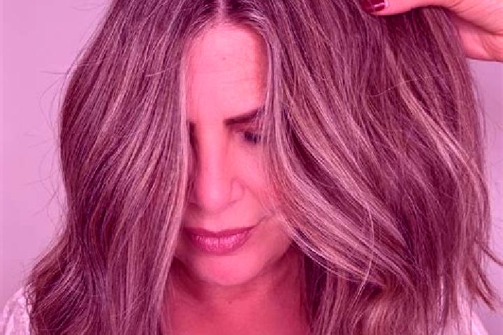 Stella, 33, a dark blonde grey-eyed middle eastern companion based in Grumello Cremonese. Offering Roleplay, Striptease, 69, Domination. Available for incall...