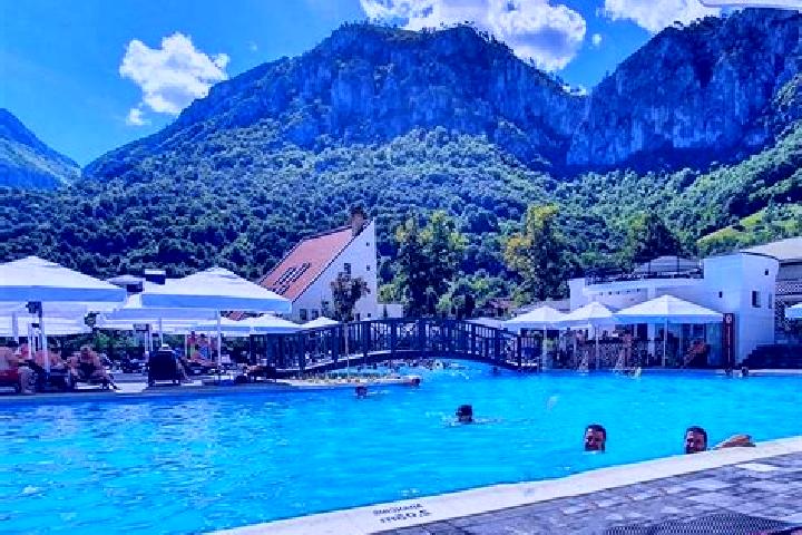 Stella, 33 — Escort in Baia de Arama, Romania