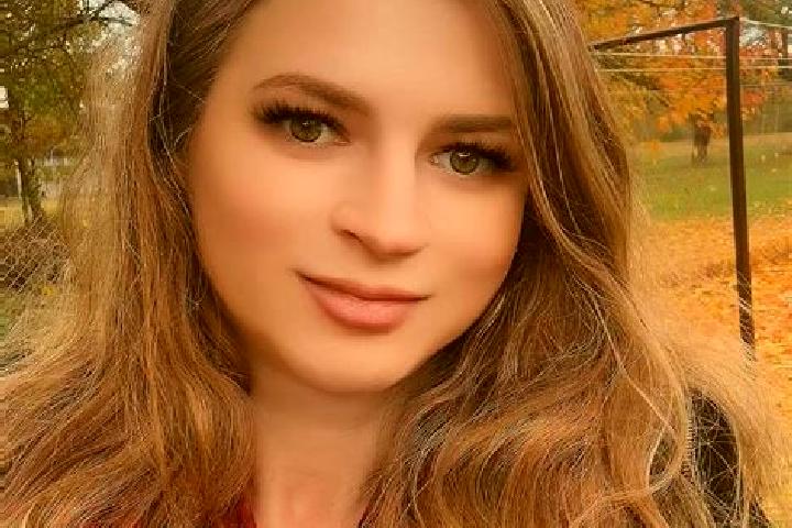 Stella, 33 — Escort in Gowarczow, Poland