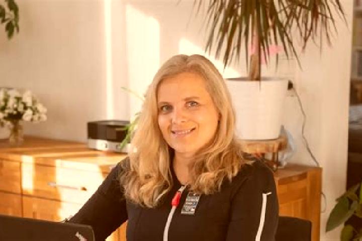 Stella, 33 — Escort in Klaeden, Germany