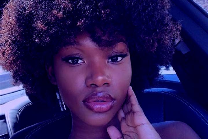 Stella, 34, a black brown-eyed ebony companion based in Benchu. Offering OWO, Roleplay. Available for incall and outcall, day and evening dates.