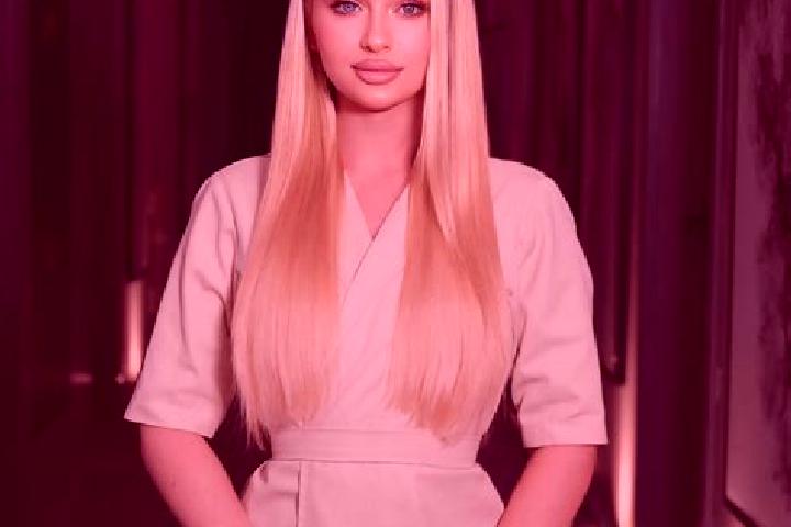 Stella, 34, a blonde grey-eyed asian companion based in Vorobyovka. Offering Tantra, Erotic Massage. Available for incall and outcall, day and evening dates.