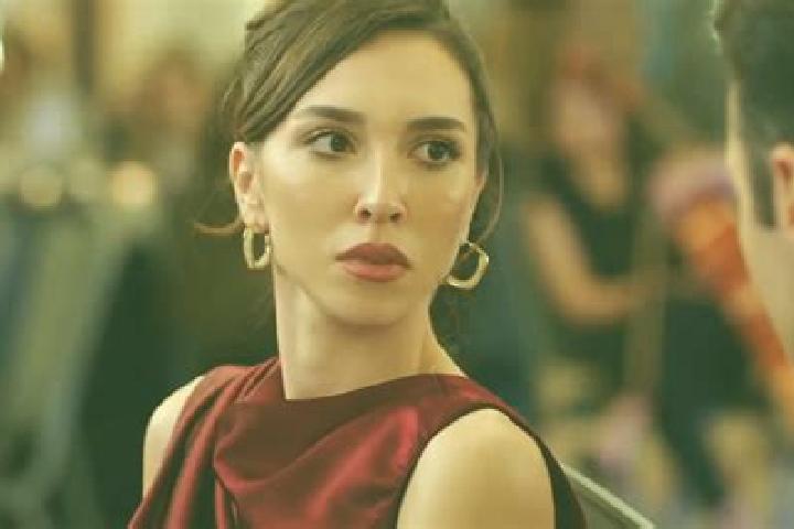 Stella, 34 — Escort in Salkim, Turkey