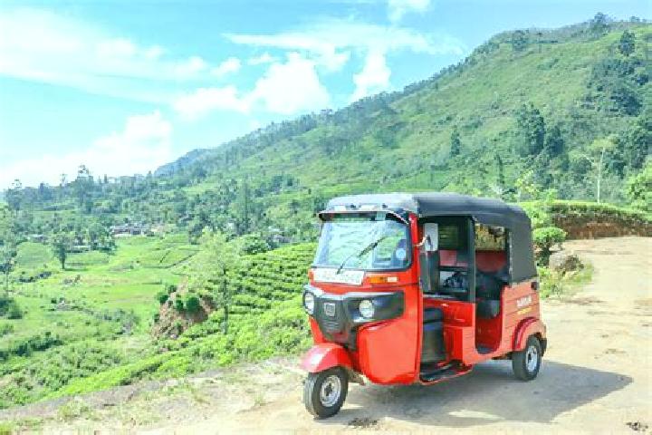 Stella, 34 — Escort in Tuktuk Sonak, Indonesia