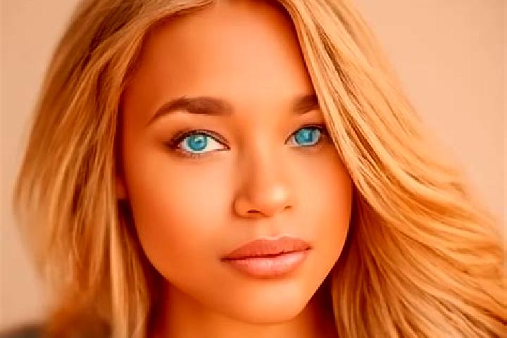 Stella, 35, a blonde blue-eyed latina companion based in Pecel. Offering BDSM, Deep French Kissing. Available for incall and outcall, day and evening dates.