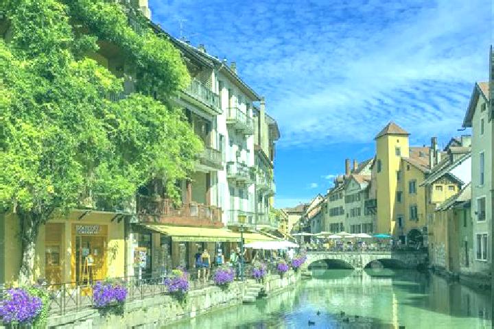 Stella, 35 — Escort in Jolivet, France