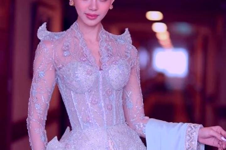 Stella, 35 — Escort in Kaunghein, Myanmar