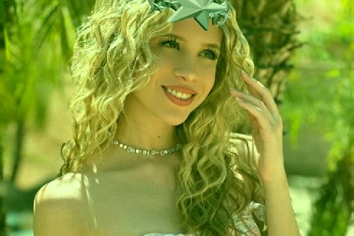 Stella, 35 — Escort in Lanare, United States