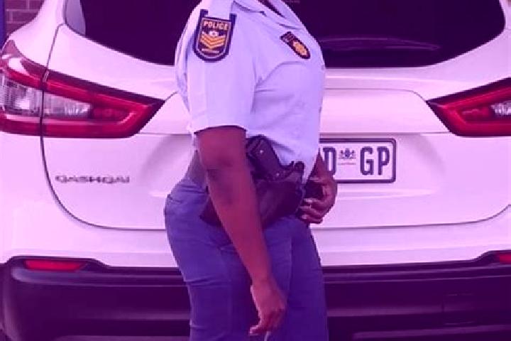 Stella, 35 — Escort in Mosopa, Botswana