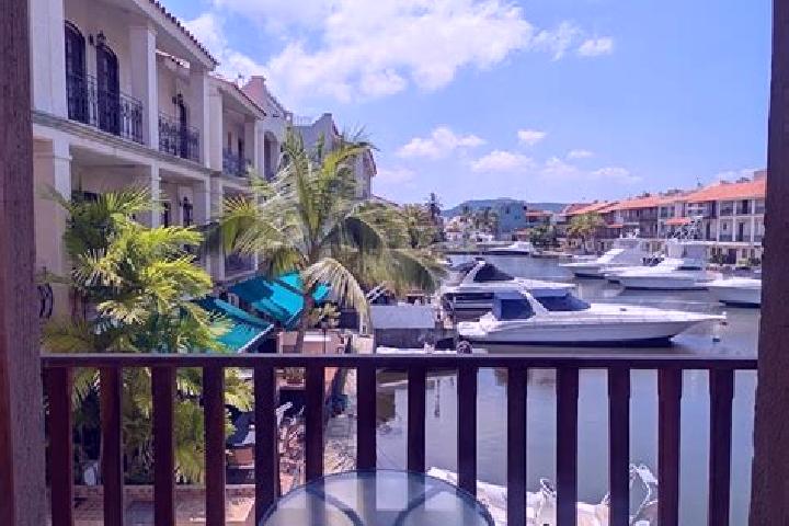 Stella, 35 — Escort in Pueblo Viejo, Belize