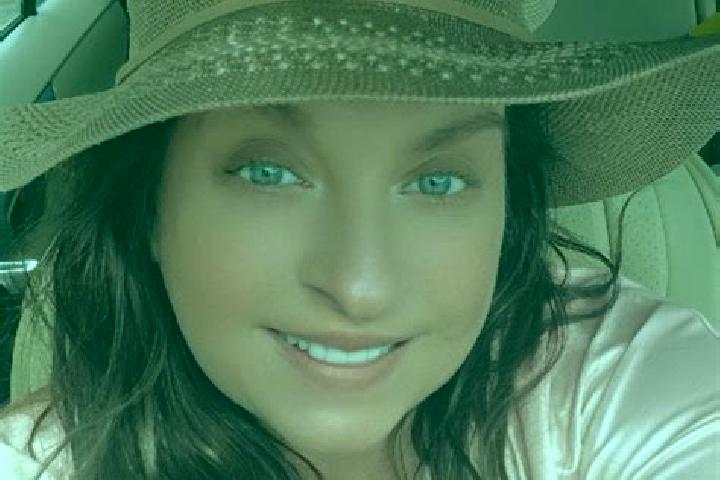 Stella, 35 — Escort in Unionport, United States