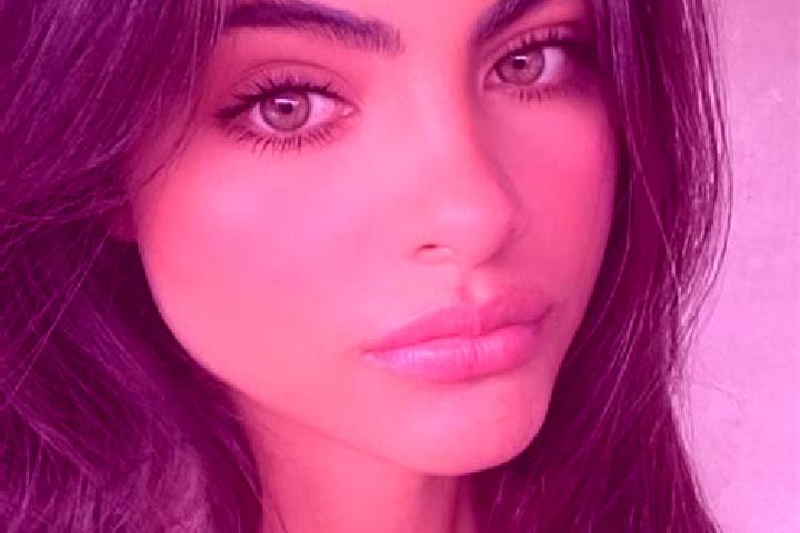 Stella, 36, a auburn dark-eyed indian companion based in Mezieres-sur-Oise. Offering Dinner Date, BDSM, Massage. Available for incall and outcall, overnight ...