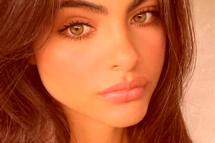 Stella, 36, a black hazel-eyed slavic companion based in Flora Rica. Offering Overnight, Duos, GFE. Available for incall and outcall, day and evening dates.