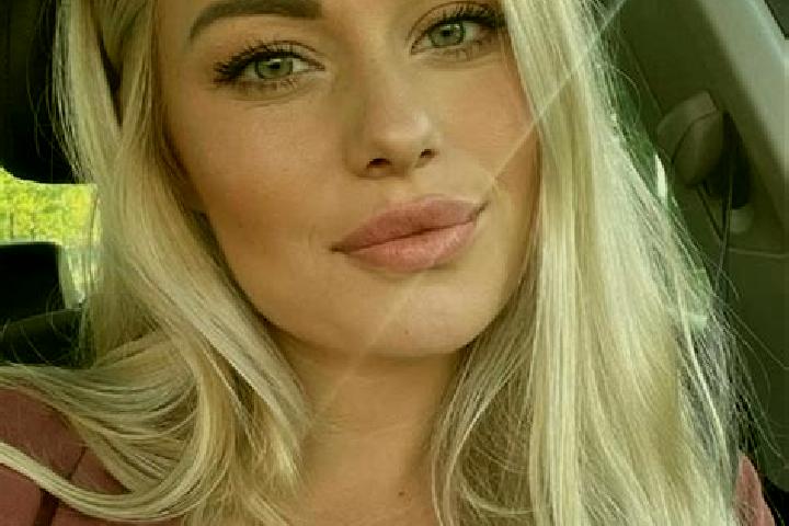 Stella, 36, a blonde hazel-eyed caucasian companion based in Zamora Pico de Oro. Offering Fetish, Couples, Striptease, Duos. Available for incall and outcall...