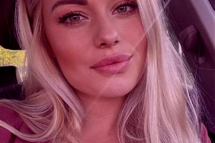 Stella, 36, a blonde hazel-eyed european companion based in Bozyurt. Offering Roleplay, 69, Couples, Duos. Available for incall and outcall, overnight bookin...