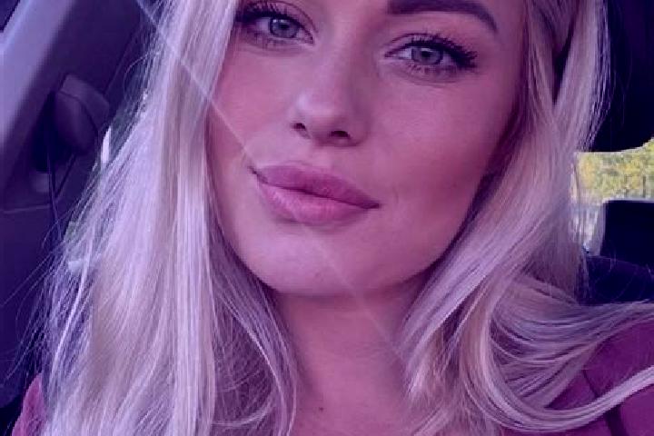 Stella, 36, a blonde hazel-eyed middle eastern companion based in Horam. Offering Erotic Massage, Dinner Date, Girlfriend Experience, Couples. Available for ...
