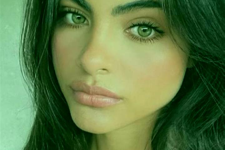 Stella, 36, a brunette green-eyed caucasian companion based in Serrig. Offering Prostate Massage, Striptease, Dinner Date, Tantra. Available for incall and o...
