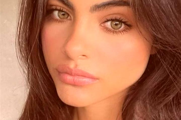 Stella, 36, a chestnut hazel-eyed latina companion based in Weischlitz. Offering Domination, CIM, Duos. Available for incall and outcall, overnight bookings ...