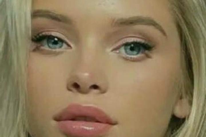 Stella, 36, a dark blonde blue-eyed middle eastern companion based in Molise. Offering GFE, Couples, CIM, Roleplay. Available for incall and outcall, overnig...