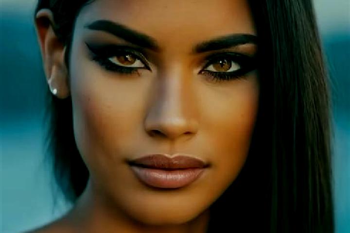 Stella, 37, a black brown-eyed latina companion based in Fontecchio. Offering Domination, CIM, Girlfriend Experience, 69. Available for incall and outcall, o...