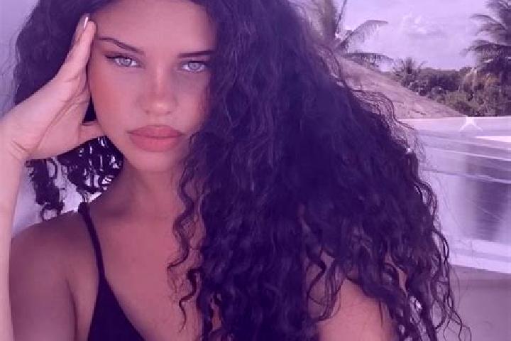 Stella, 37, a black grey-eyed latina companion based in Ouvea. Offering Striptease, Overnight, Massage. Available for incall and outcall, overnight bookings ...