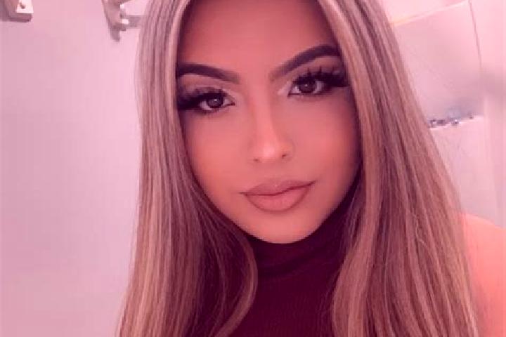 Stella, 37, a blonde hazel-eyed latina companion based in Sanpetru German. Offering Girlfriend Experience, Fetish, A-Level. Available for incall and outcall,...