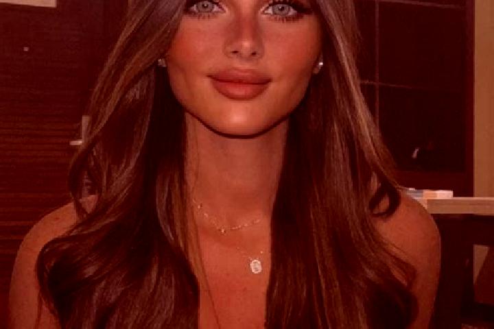 Stella, 37, a brunette dark-eyed caucasian companion based in Edwardsburg. Offering Massage, Roleplay, Dinner Date. Available for incall and outcall, overnig...