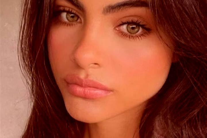 Stella, 37, a brunette dark-eyed indian companion based in Shixiang. Offering Girlfriend Experience, Domination, Tantra, A-Level, Erotic Massage. Available f...