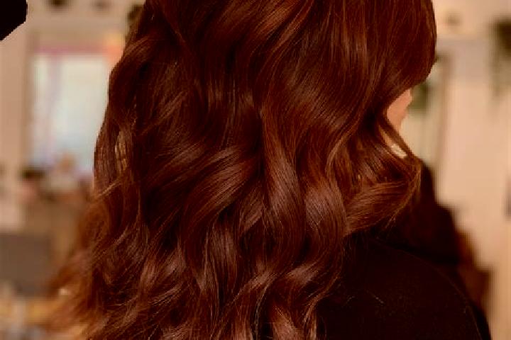 Stella, 37, a chestnut brown-eyed european companion based in Carapelle Calvisio. Offering Dinner Date, Girlfriend Experience, Domination, Tantra. Available ...