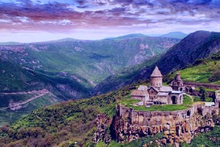 Stella, 37 — Escort in Darbnik, Armenia