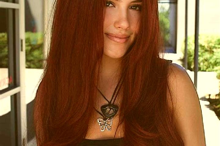 Stella, 38, a auburn dark-eyed slavic companion based in Loose. Offering Tantra, Roleplay, CIM, Fetish. Available for incall and outcall, day and evening dates.