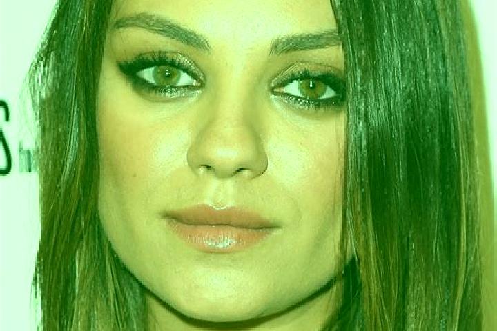 Stella, 38, a auburn hazel-eyed middle eastern companion based in Cieladz. Offering Massage, Erotic Massage, Domination, Couples. Available for incall and ou...