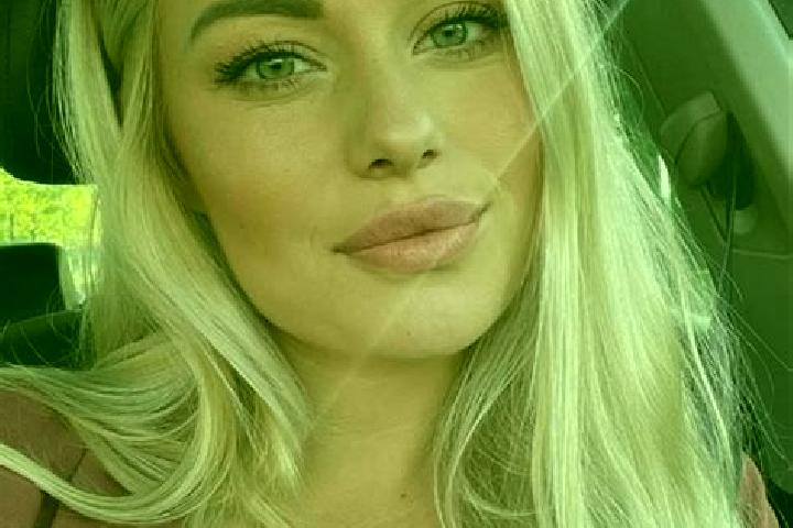 Stella, 38, a blonde hazel-eyed slavic companion based in Briastre. Offering Striptease, Massage, Tantra, Travel Companion. Available for incall and outcall,...
