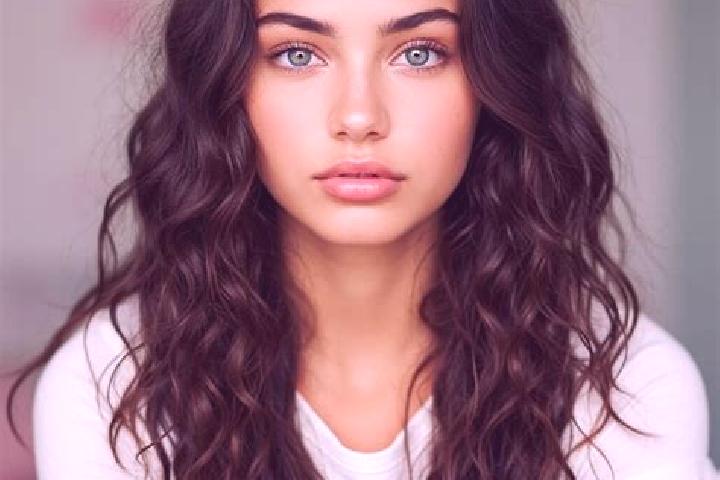 Stella, 38, a brunette amber-eyed mediterranean companion based in Inchture. Offering 69, Roleplay, BDSM. Available for incall and outcall, overnight booking...