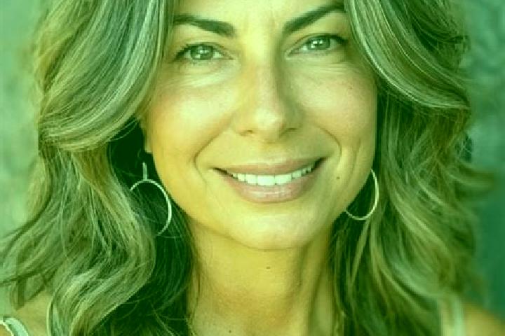 Stella, 38, a brunette grey-eyed latina companion based in Rakszawa. Offering Overnight, Tantra, Duos. Available for incall and outcall, day and evening dates.