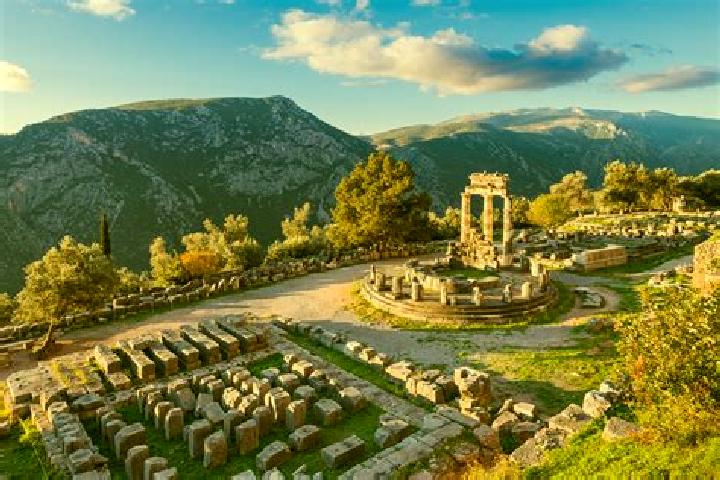 Stella, 38 — Escort in Delphi, Greece