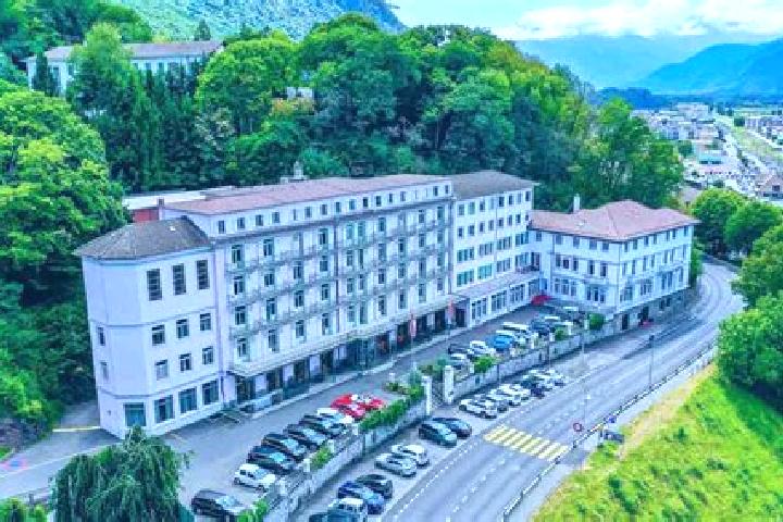 Stella, 38 — Escort in Le Bouveret, Switzerland