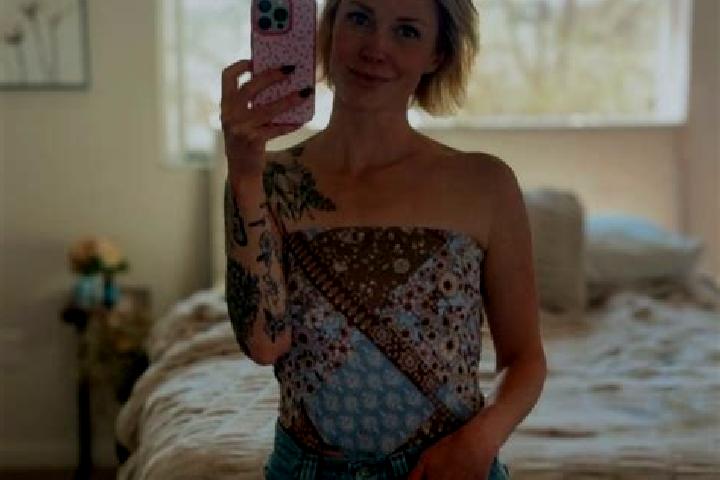 Stella, 38 — Escort in West Baraboo, United States