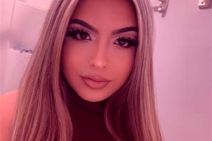 Stella, 39, a blonde brown-eyed latina companion based in Campanario. Offering Massage, A-Level, Girlfriend Experience. Available for incall and outcall, ove...
