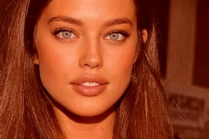 Stella, 39, a chestnut green-eyed caucasian companion based in Ranapur. Offering Travel Companion, Tantra, Girlfriend Experience. Available for incall and ou...